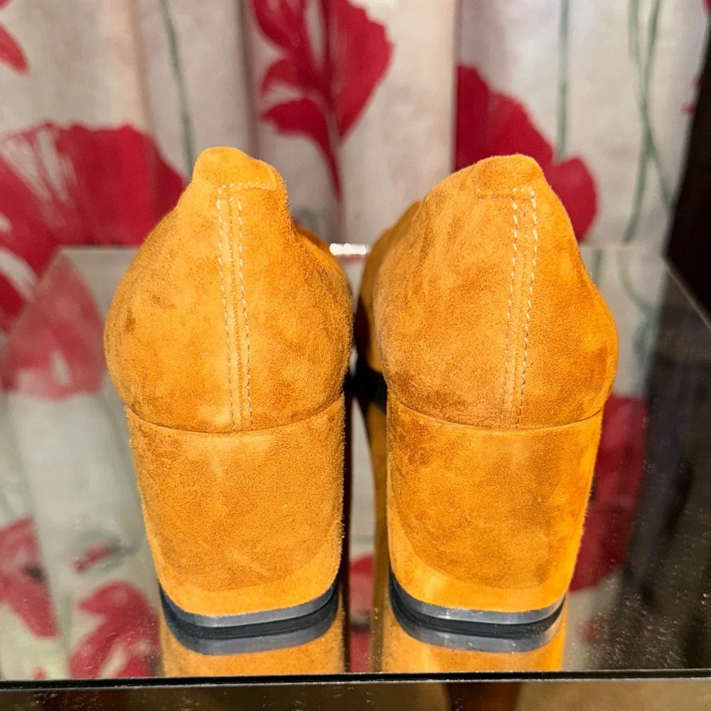 Vagabond Orange Suede Flats - Picture 3 of 4
